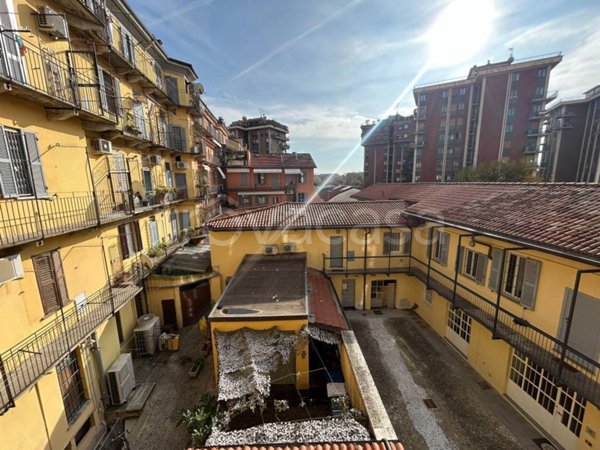 appartamento in vendita a Milano in zona Porta Genova