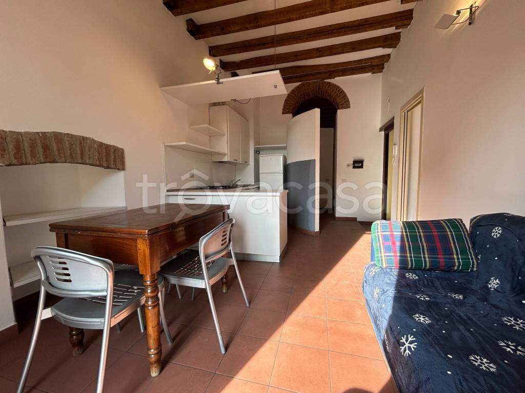 appartamento in vendita a Milano in zona Porta Genova