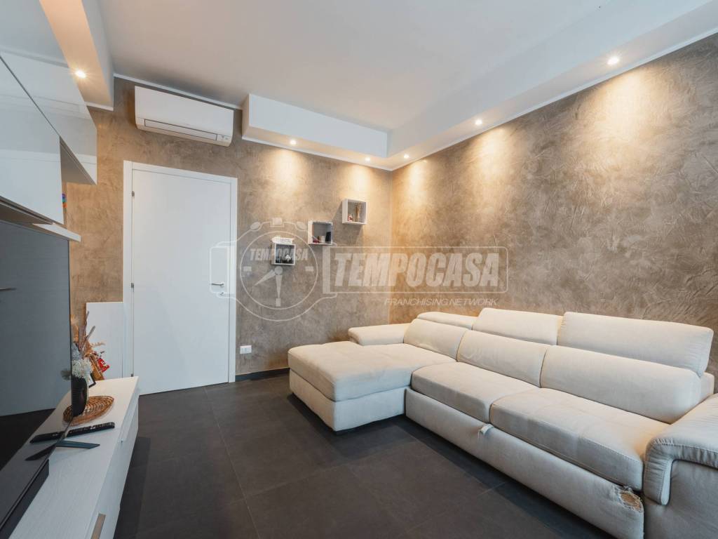 appartamento in vendita a Milano in zona Vigentino