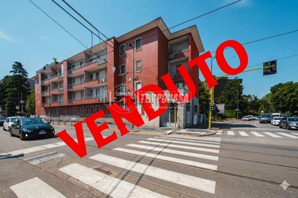 appartamento in vendita a Milano in zona Vigentino
