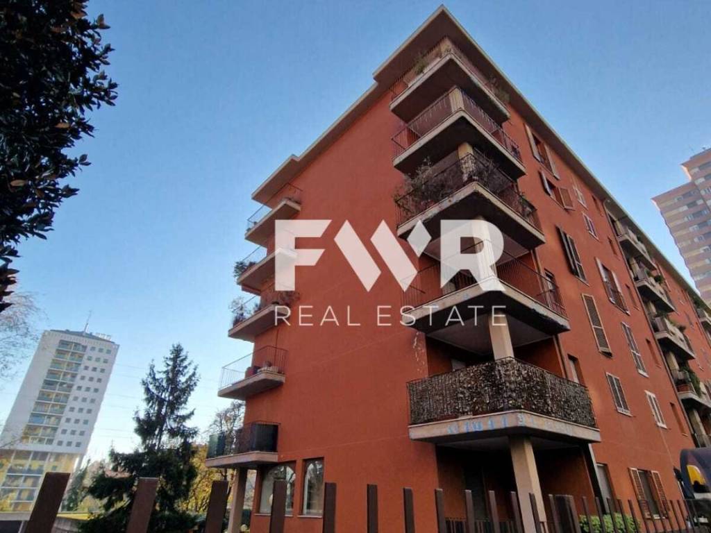 appartamento in vendita a Milano in zona Adriano
