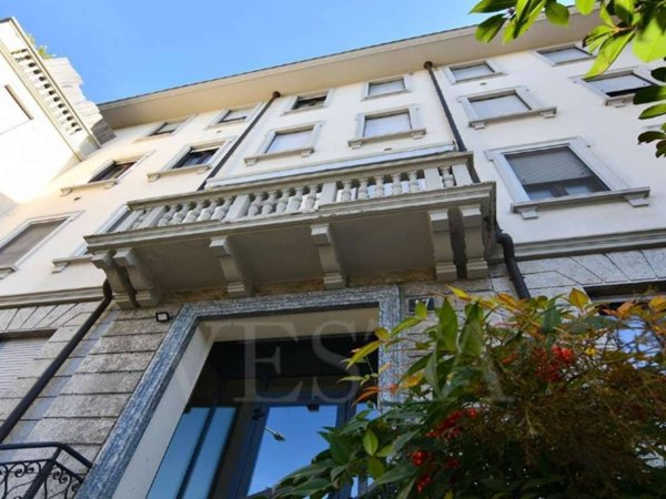 appartamento in vendita a Milano in zona Vigentino