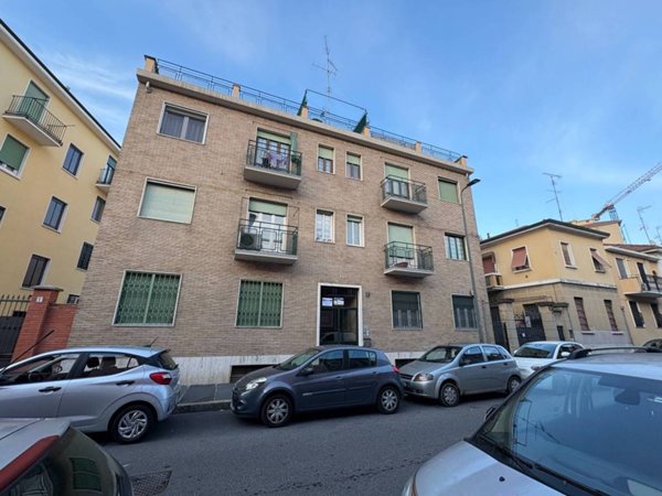 appartamento in vendita a Milano in zona Crescenzago