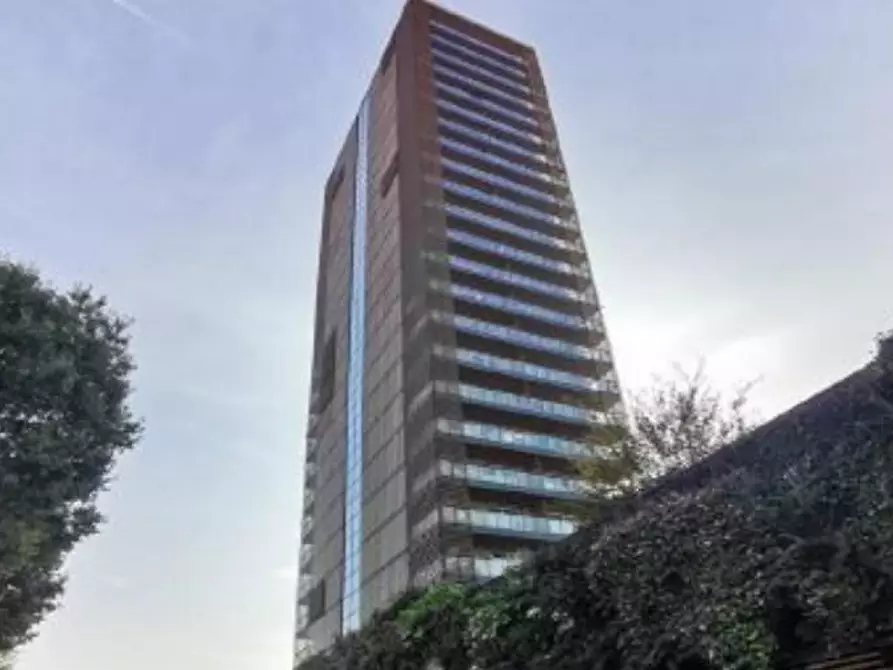 locale di sgombero in vendita a Milano