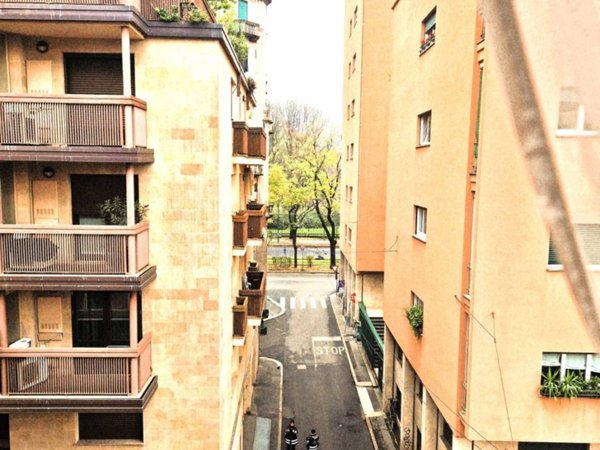 appartamento in vendita a Milano in zona Porta Garibaldi
