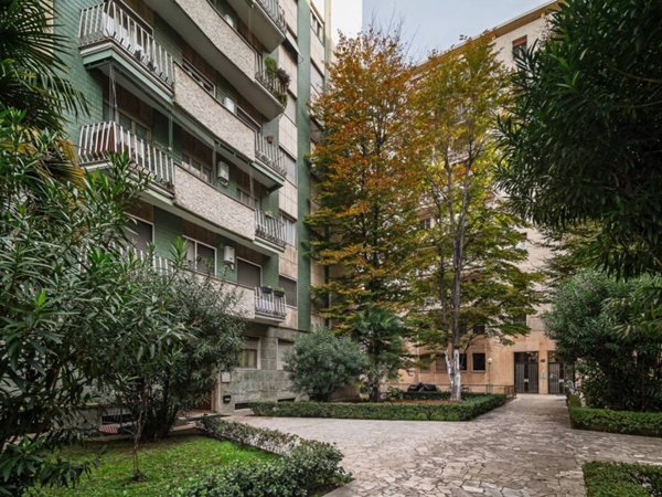 appartamento in vendita a Milano in zona Isola