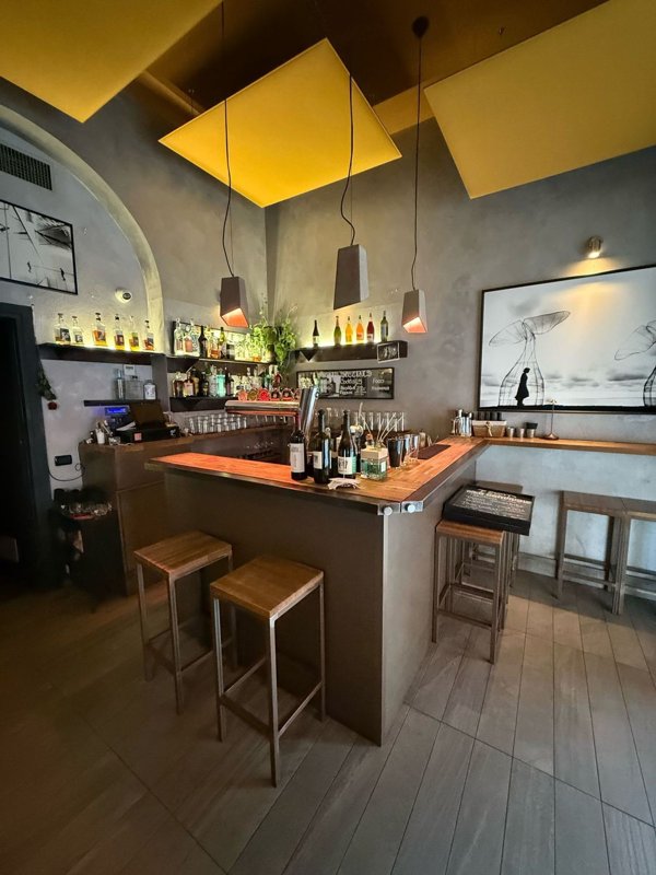 negozio in vendita a Milano in zona Solari