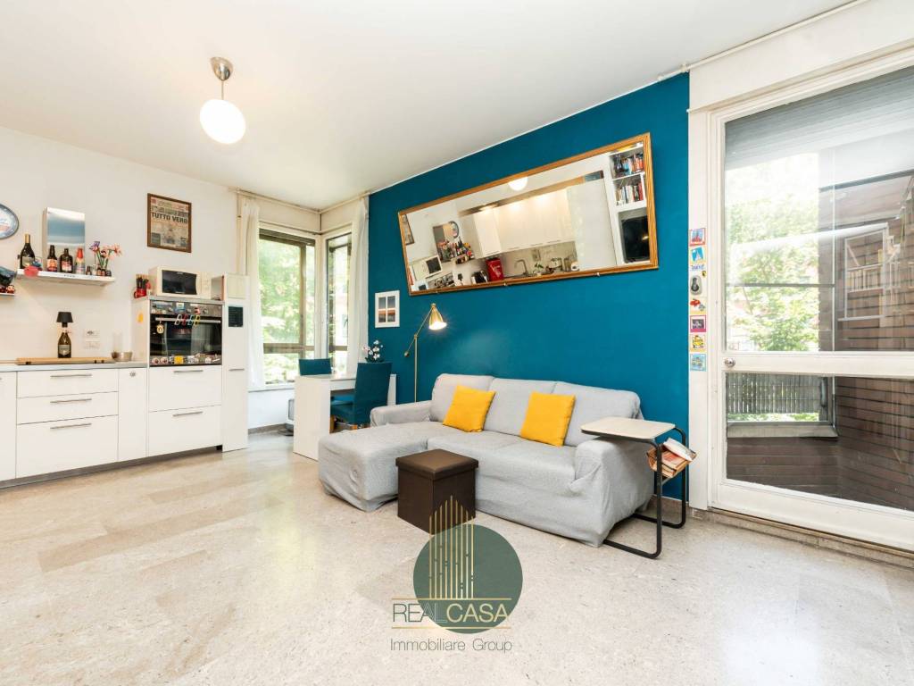 appartamento in vendita a Milano in zona Centro Direzionale