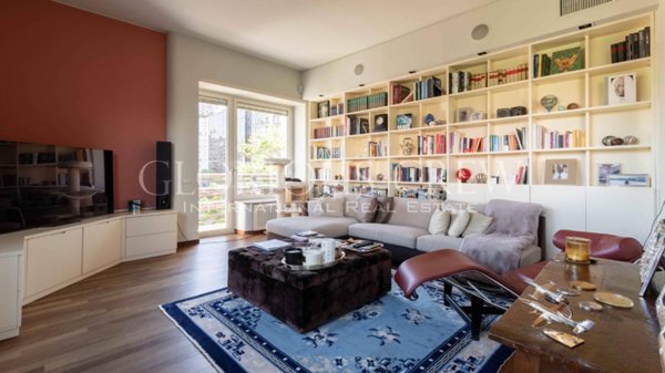 appartamento in vendita a Milano in zona Centro Direzionale