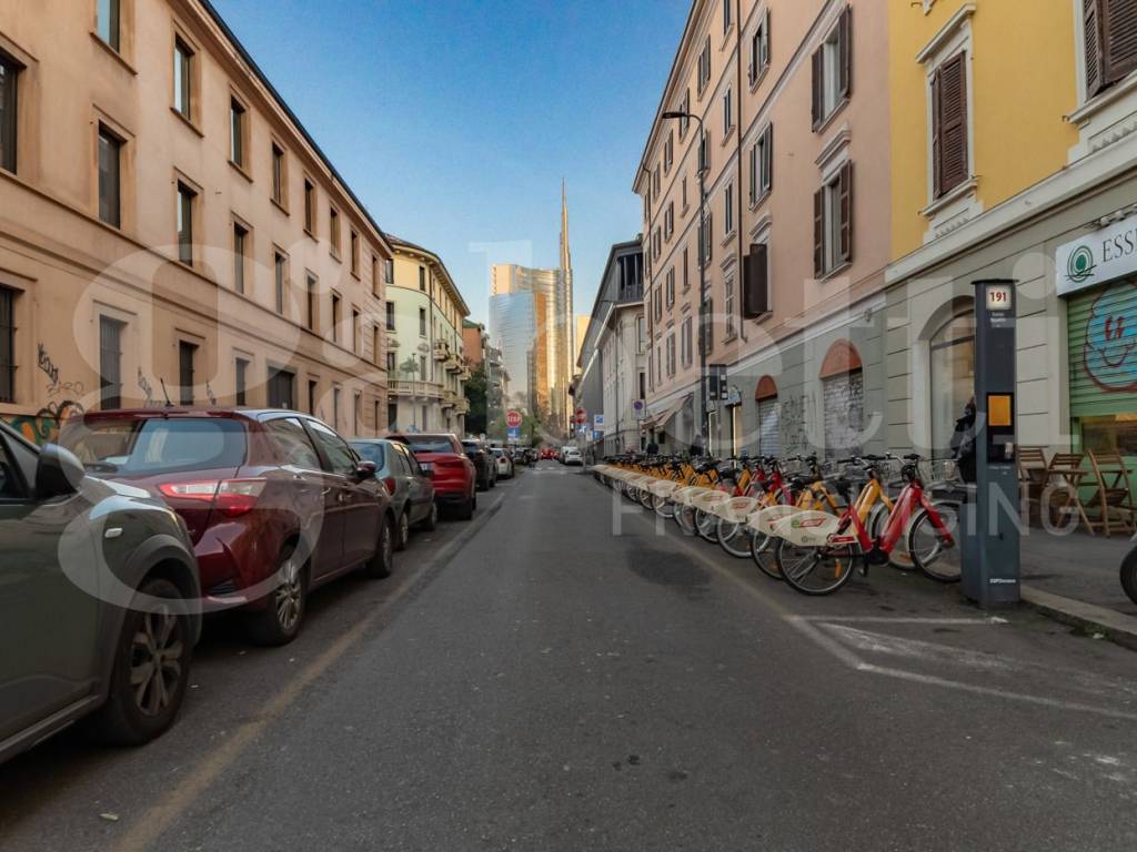 appartamento in vendita a Milano in zona Porta Garibaldi