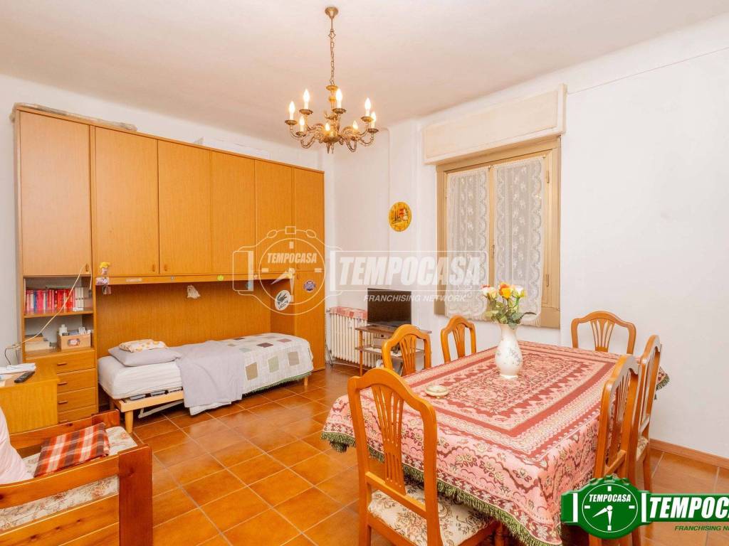 appartamento in vendita a Milano in zona Baggio