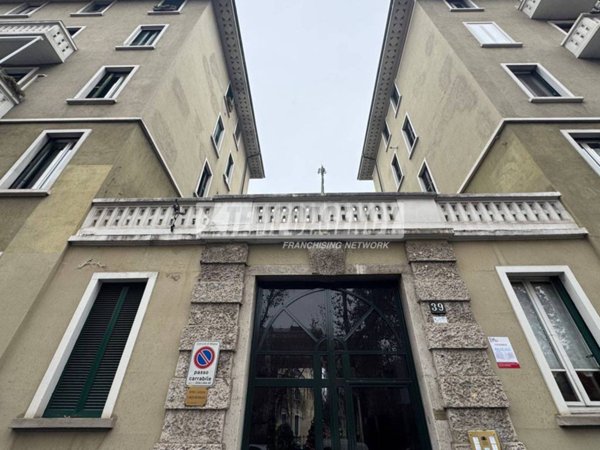 appartamento in vendita a Milano in zona Centro Storico