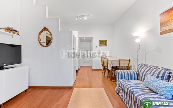 appartamento in vendita a Milano in zona Porta Nuova