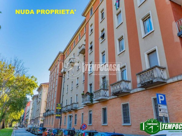 appartamento in vendita a Milano in zona Montalbino