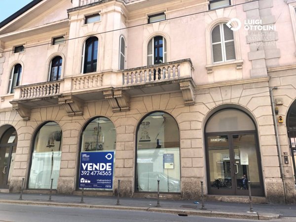 negozio in vendita a Milano in zona Niguarda