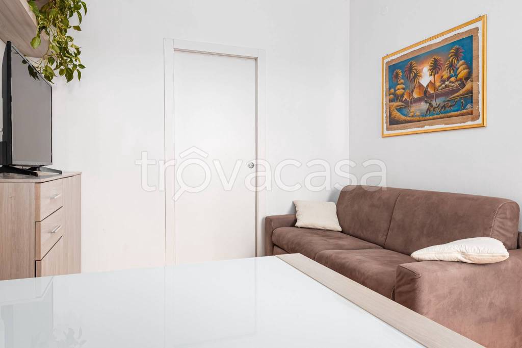 appartamento in vendita a Milano in zona Dergano