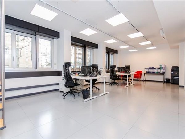 ufficio in vendita a Milano