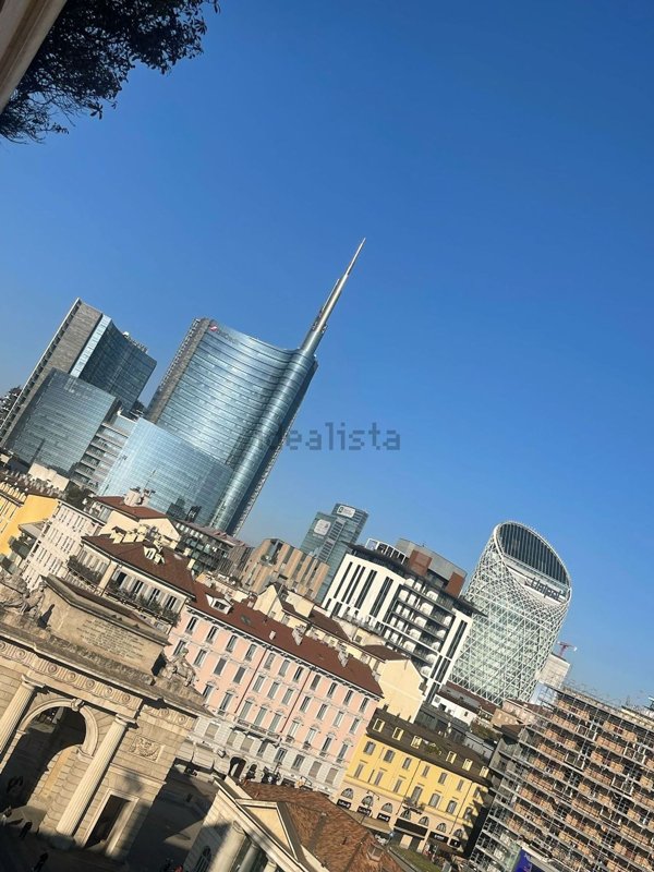 appartamento in vendita a Milano in zona Porta Garibaldi