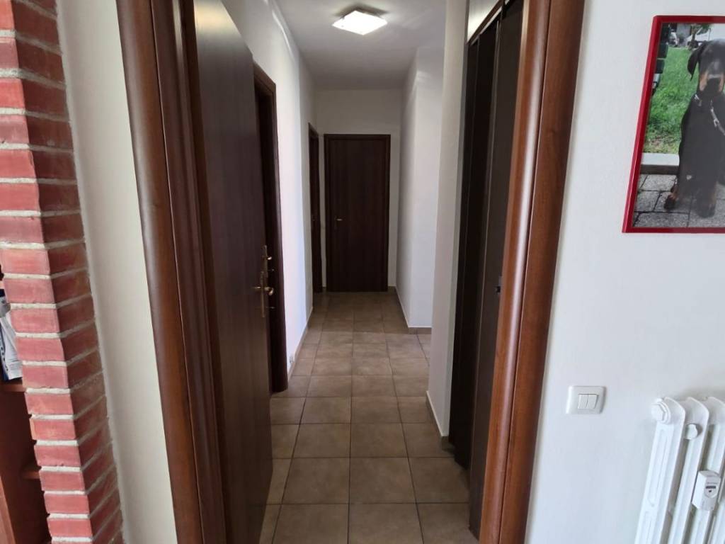 appartamento in vendita a Milano in zona Famagosta