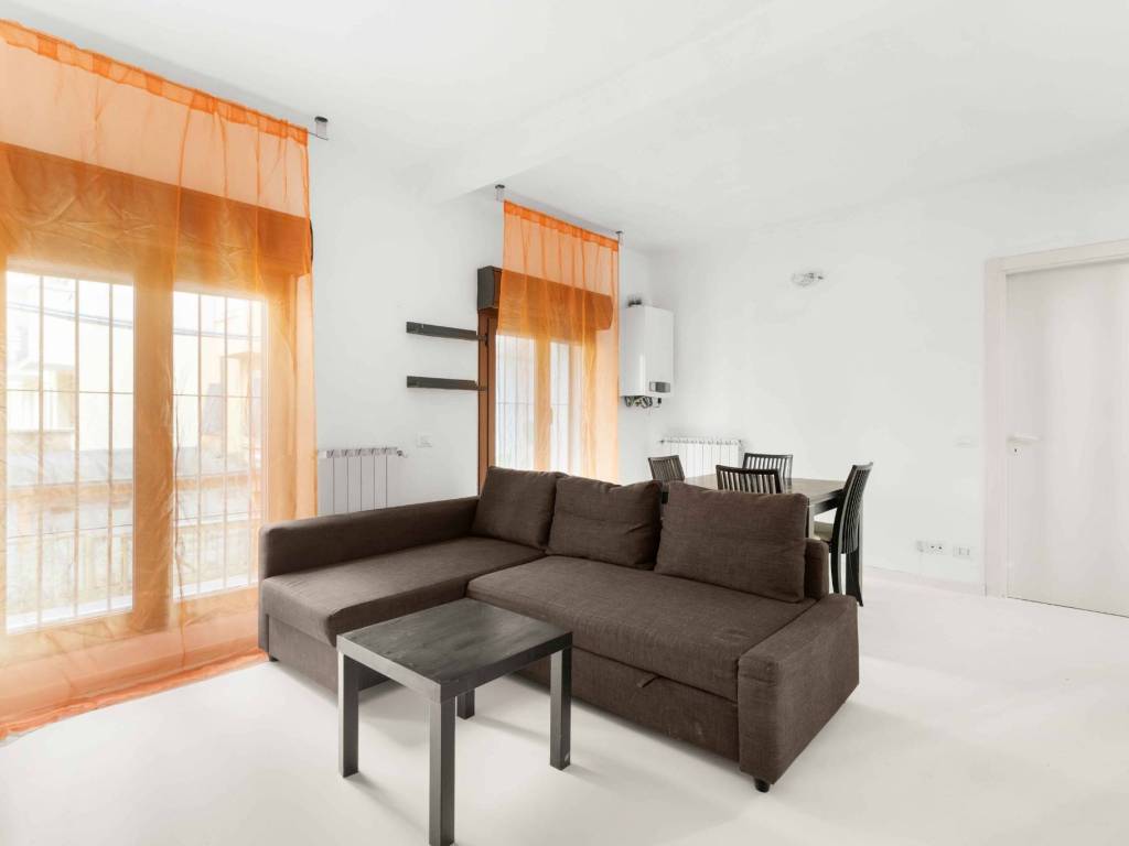 appartamento in vendita a Milano in zona Chiesa Rossa