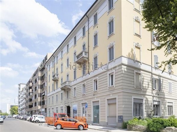 appartamento in vendita a Milano in zona Porta Genova