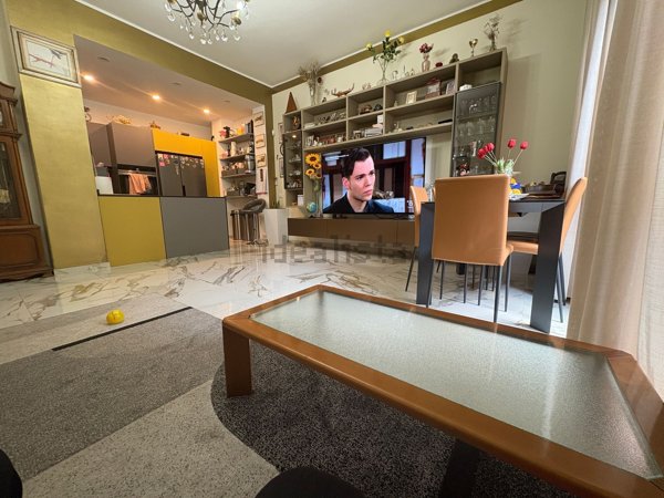 appartamento in vendita a Milano in zona Vigentino