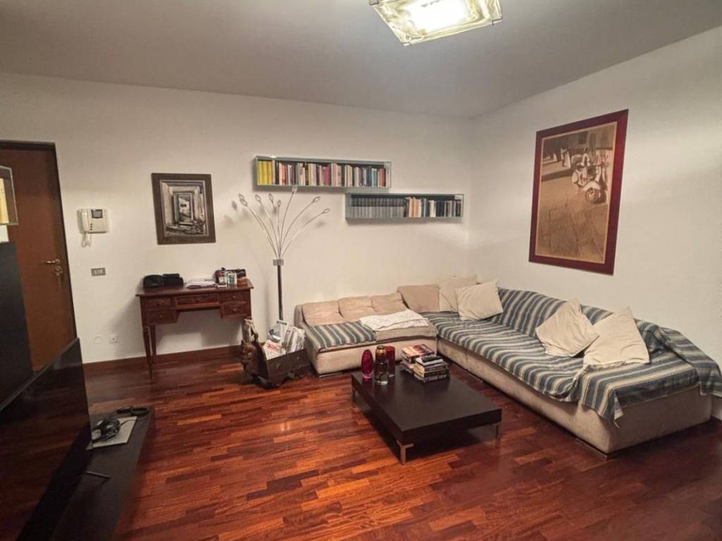 appartamento in vendita a Milano in zona Bovisa