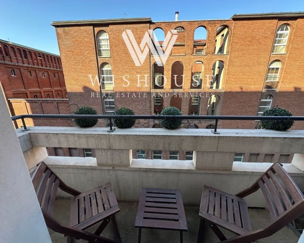 appartamento in vendita a Milano in zona Porta Nuova