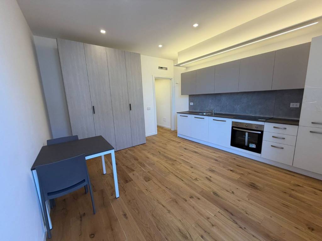 appartamento in vendita a Milano in zona Isola