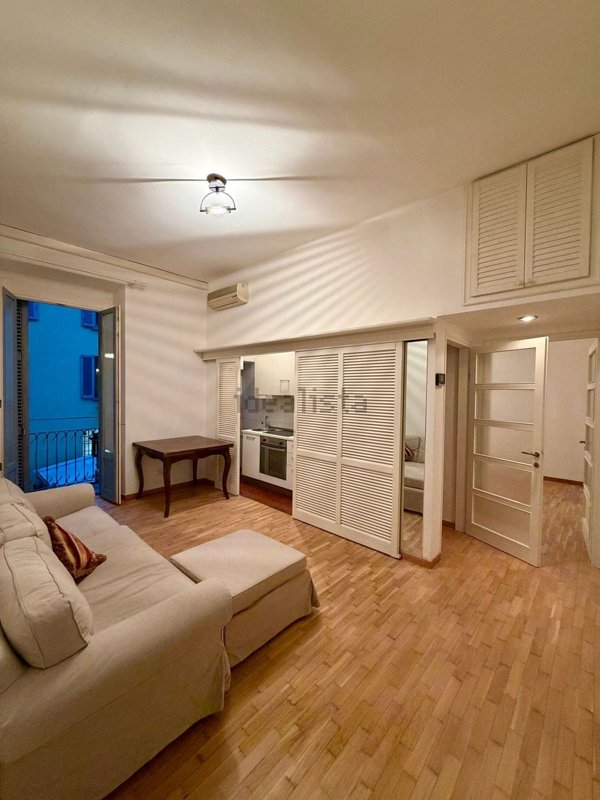 appartamento in vendita a Milano in zona Centro Direzionale