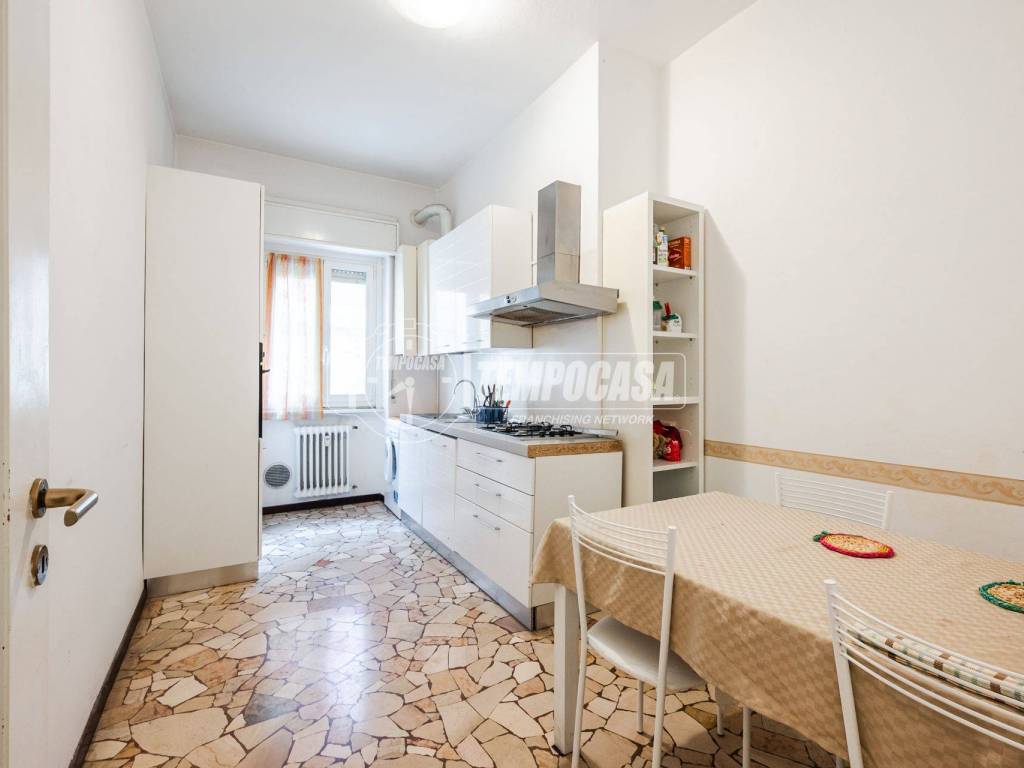 appartamento in vendita a Milano in zona Vigentino