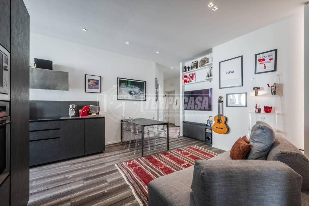 appartamento in vendita a Milano in zona Bocconi