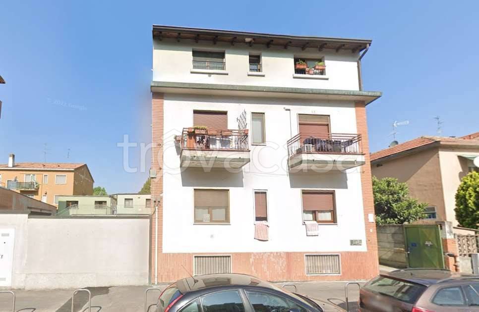 appartamento in vendita a Milano in zona Ponte Lambro