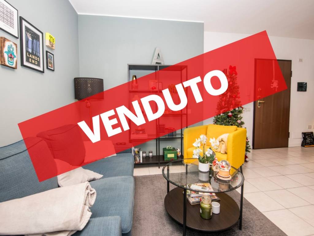 appartamento in vendita a Milano in zona Lambrate