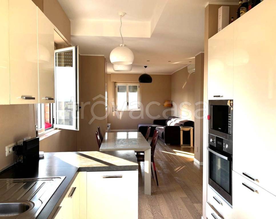 appartamento in vendita a Milano