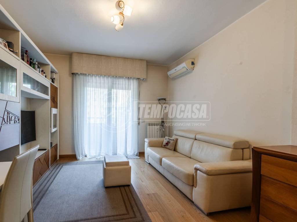 appartamento in vendita a Milano in zona Vigentino