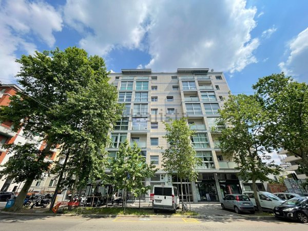 appartamento in vendita a Milano in zona Isola