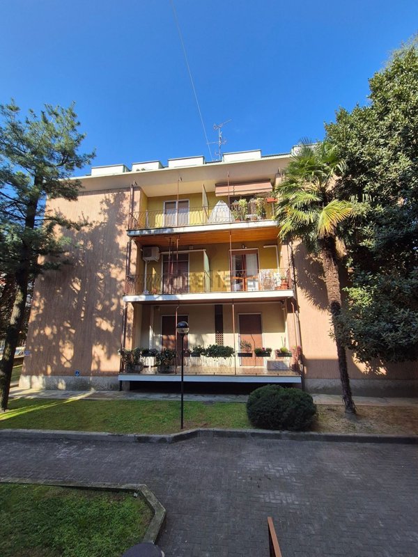 appartamento in vendita a Milano in zona Chiesa Rossa