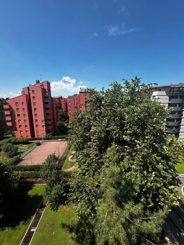 appartamento in vendita a Milano in zona Baggio