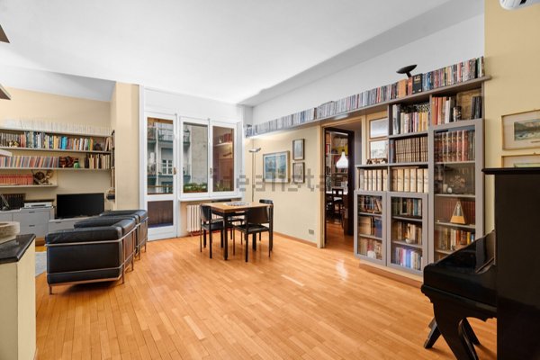 appartamento in vendita a Milano in zona Solari