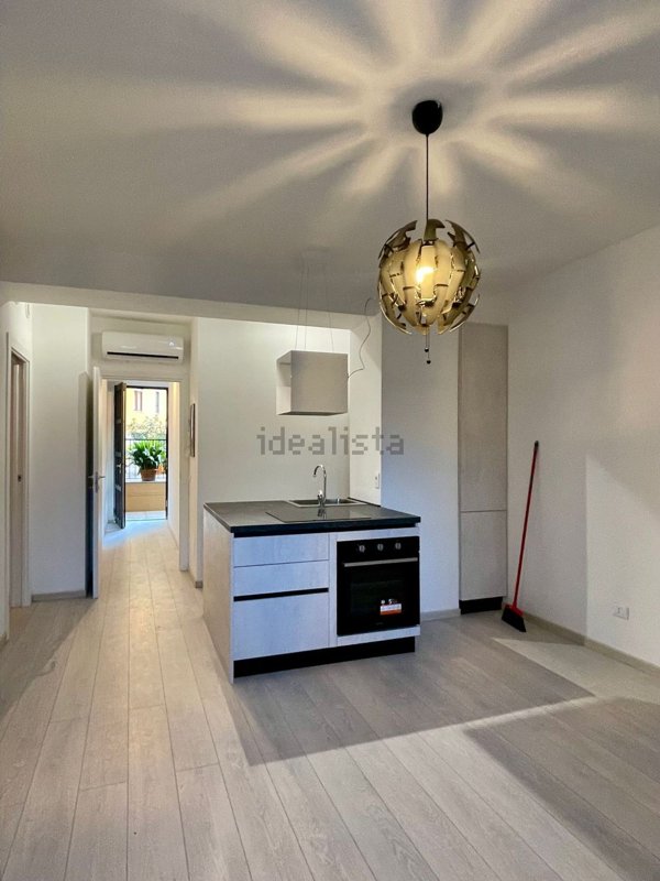 appartamento in vendita a Milano in zona Piazzale Lodi