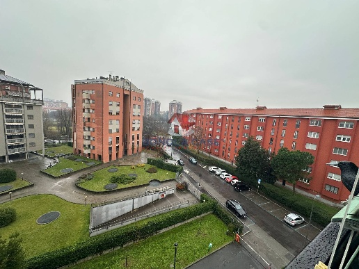 appartamento in vendita a Milano in zona Gallaratese