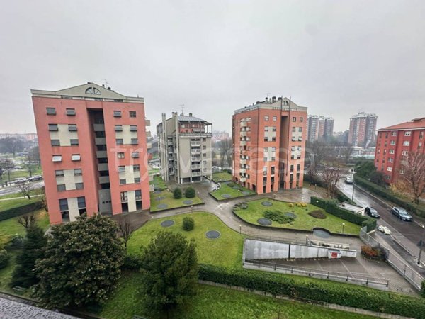 appartamento in vendita a Milano in zona Gallaratese