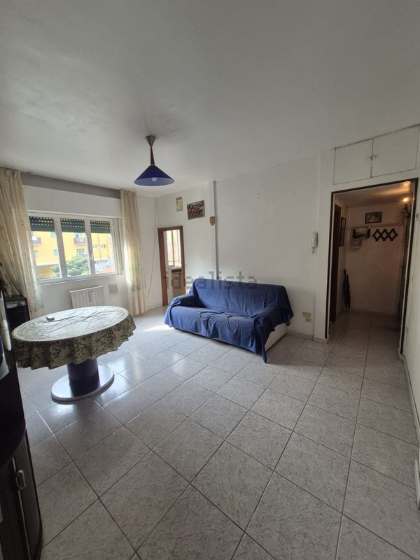 appartamento in vendita a Milano in zona Dergano