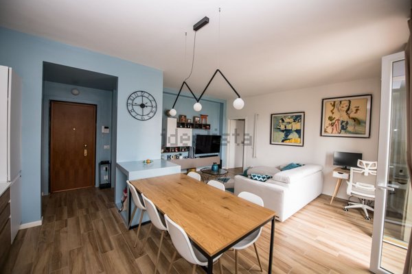 appartamento in vendita a Milano in zona Vigentino