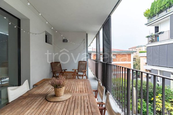 appartamento in vendita a Milano in zona Il Portello