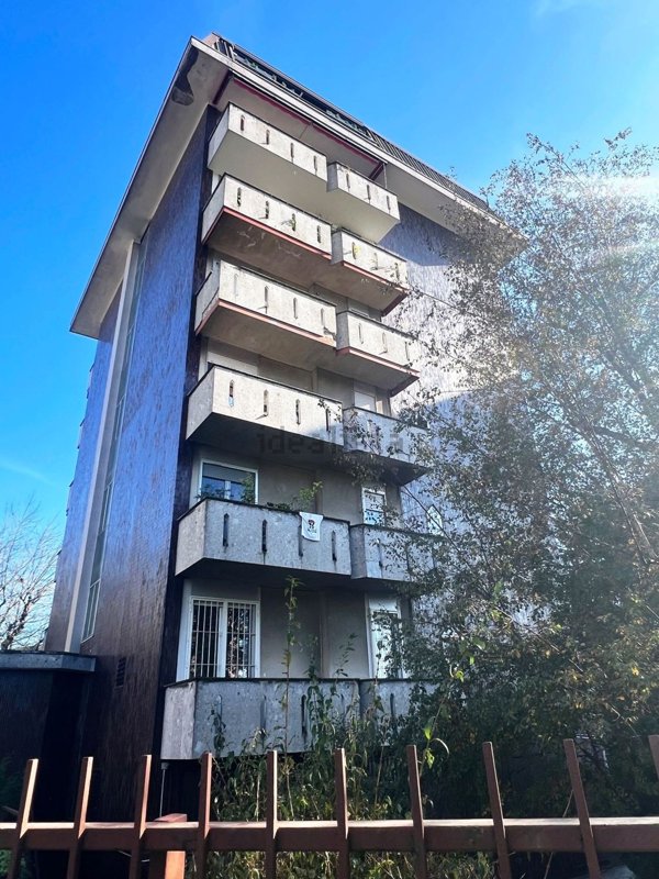 appartamento in vendita a Milano in zona Chiesa Rossa