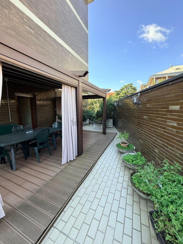 appartamento in vendita a Milano in zona Solari