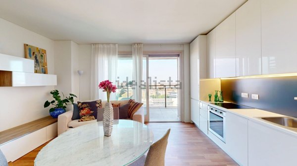 appartamento in vendita a Milano in zona Dergano