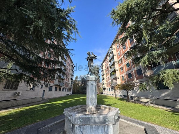appartamento in vendita a Milano in zona Crescenzago